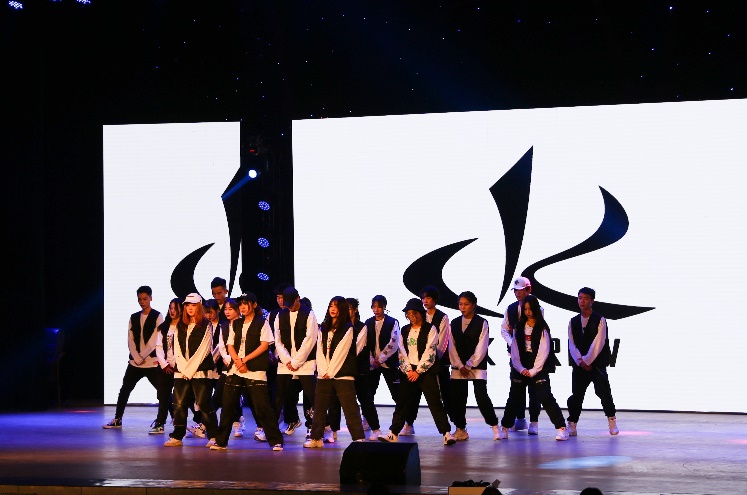 DK险胜GEN,369团战一打五顶尖较量八强赛,技惊四座 DK险胜GEN,369团战一打五顶尖较量八强赛,技惊四座