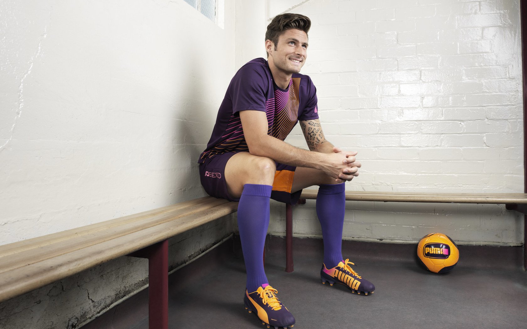 罗德里掌控攻防，瑞典坚韧取胜，现代足球的定海神针哲学